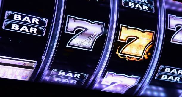 Live dealer Ceme Online table on cika slot